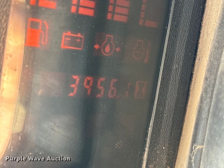 image for item EN5994 1999 Bobcat 863 skid steer loader