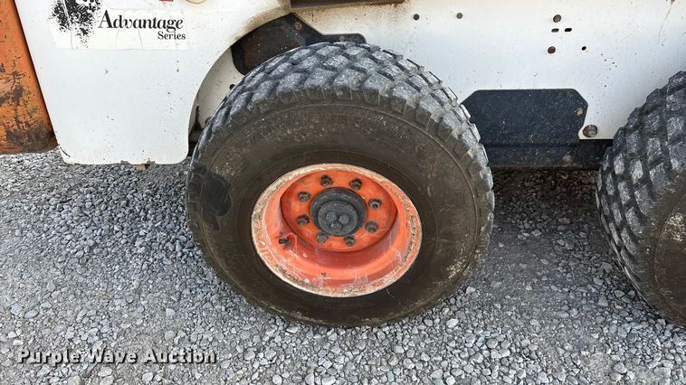 image for item EN5994 1999 Bobcat 863 skid steer loader