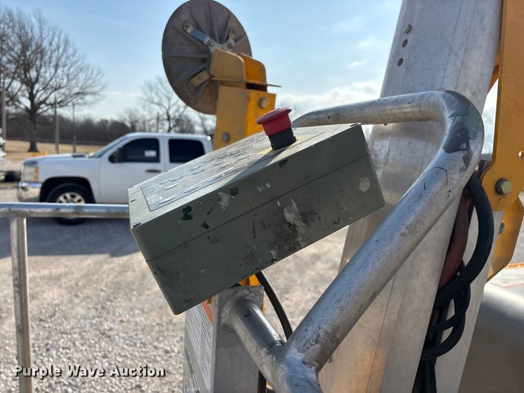 image for item EN5995 2008 Bil-Jax 5533A boom lift