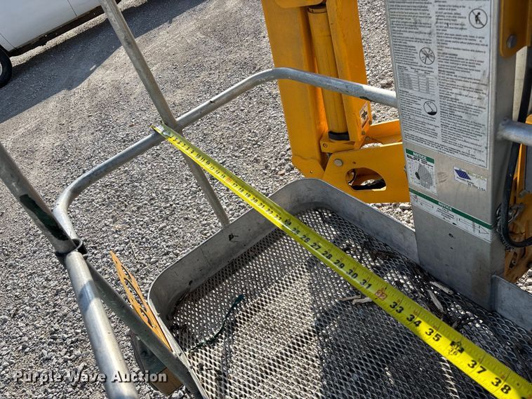 image for item EN5995 2008 Bil-Jax 5533A boom lift