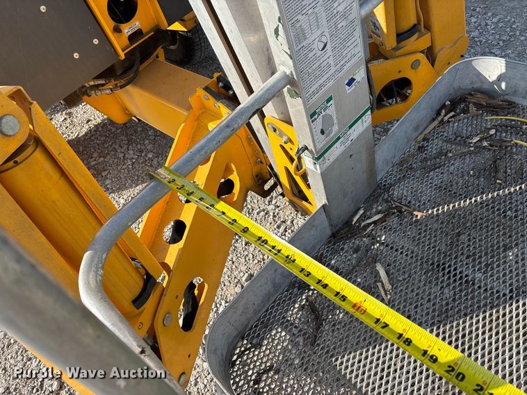 image for item EN5995 2008 Bil-Jax 5533A boom lift