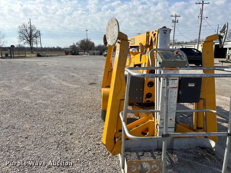 image for item EN5995 2008 Bil-Jax 5533A boom lift