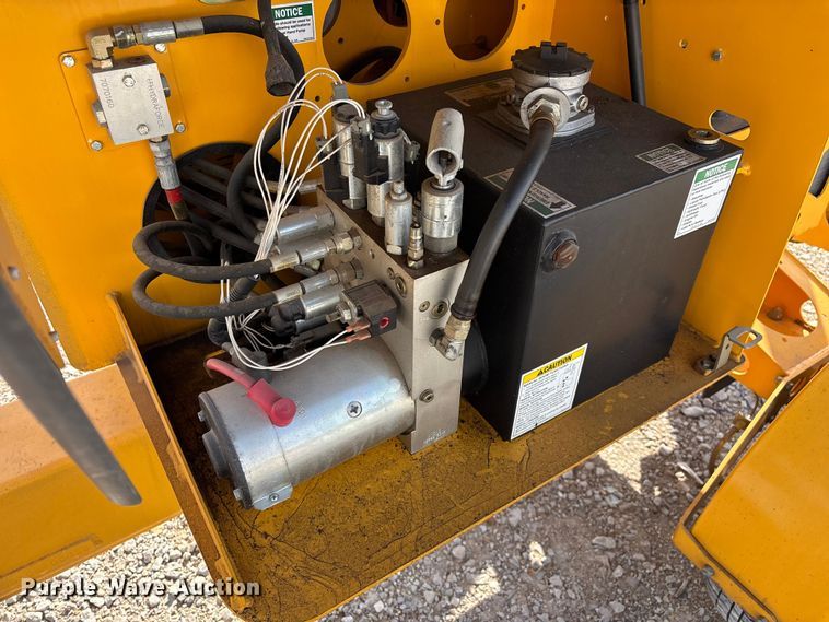 image for item EN5995 2008 Bil-Jax 5533A boom lift