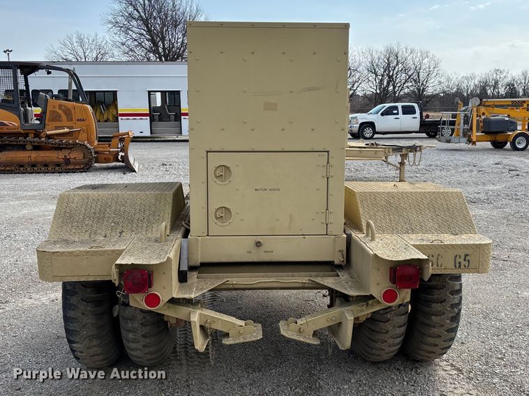 image for item EN5996 U.S. Department of Defense MEP-805A generator