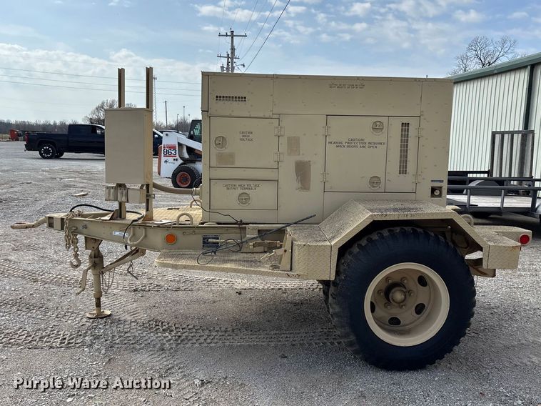 image for item EN5996 U.S. Department of Defense MEP-805A generator