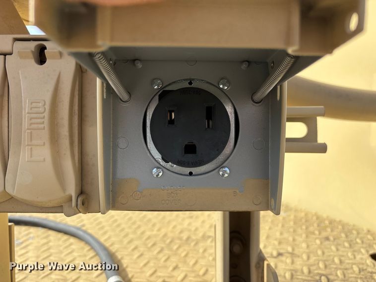 image for item EN5996 U.S. Department of Defense MEP-805A generator