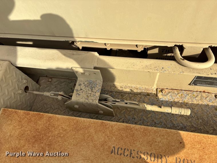 image for item EN5996 U.S. Department of Defense MEP-805A generator