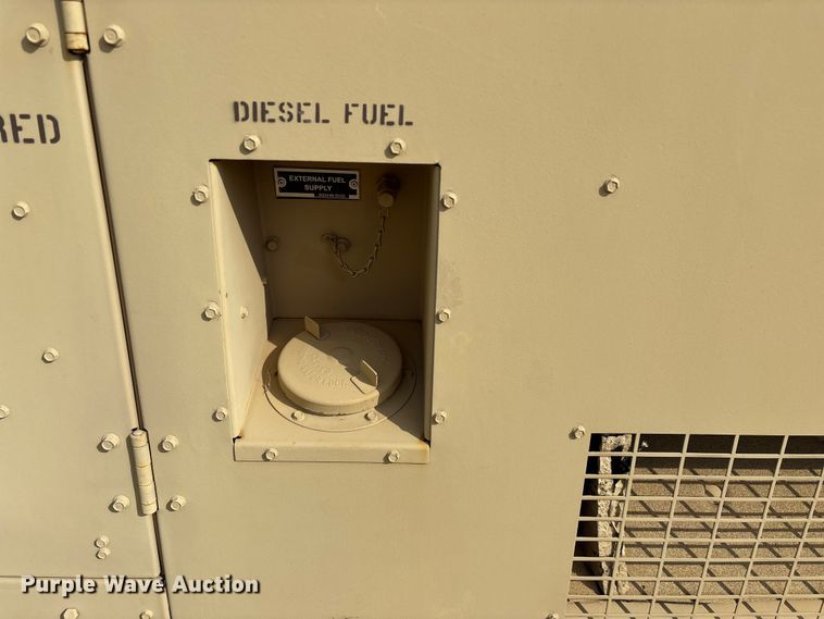 image for item EN5996 U.S. Department of Defense MEP-805A generator