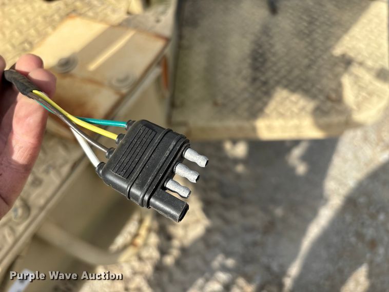 image for item EN5996 U.S. Department of Defense MEP-805A generator