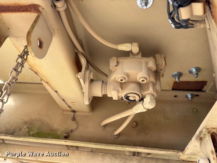 image for item EN5996 U.S. Department of Defense MEP-805A generator