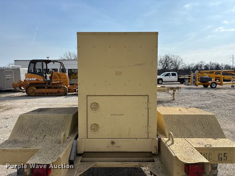 image for item EN5996 U.S. Department of Defense MEP-805A generator