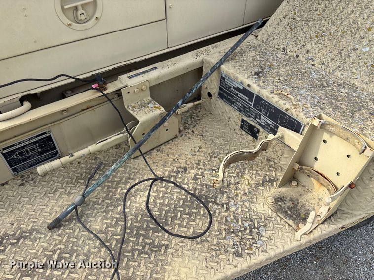 image for item EN5996 U.S. Department of Defense MEP-805A generator