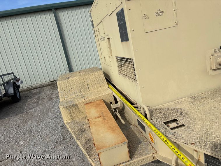 image for item EN5996 U.S. Department of Defense MEP-805A generator