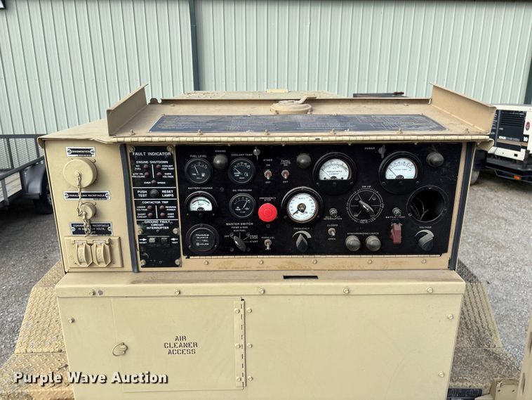 image for item EN5996 U.S. Department of Defense MEP-805A generator