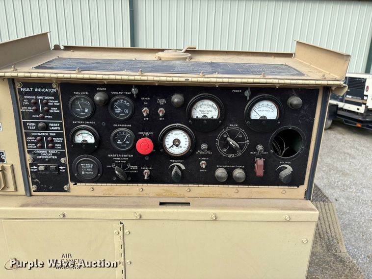 image for item EN5996 U.S. Department of Defense MEP-805A generator