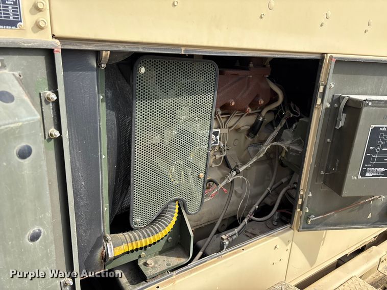 image for item EN5996 U.S. Department of Defense MEP-805A generator