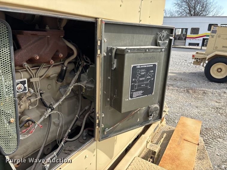 image for item EN5996 U.S. Department of Defense MEP-805A generator