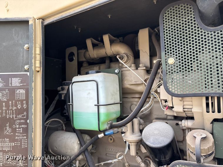 image for item EN5996 U.S. Department of Defense MEP-805A generator