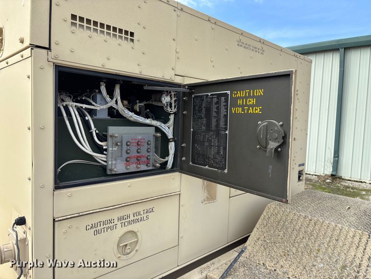 image for item EN5996 U.S. Department of Defense MEP-805A generator