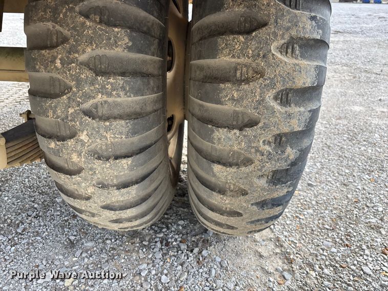 image for item EN5996 U.S. Department of Defense MEP-805A generator