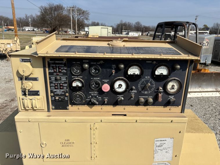 image for item EN5997 US Department of Defense MEP-804A generator