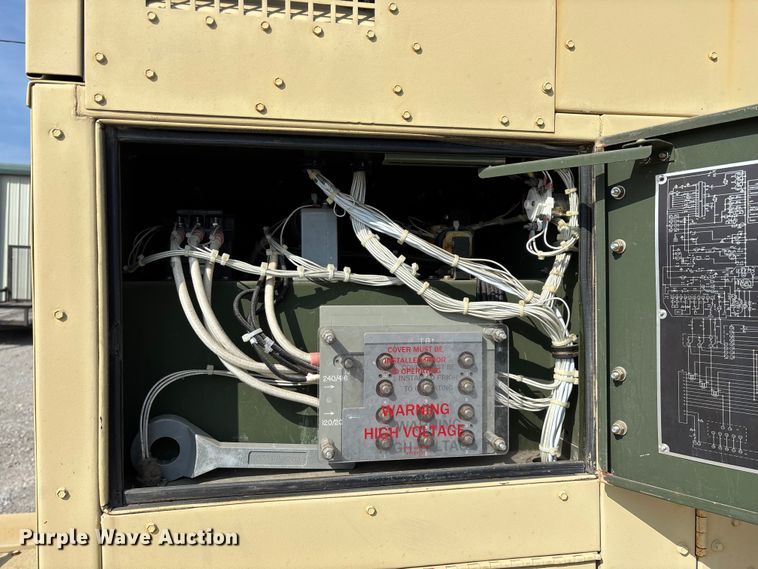 image for item EN5997 US Department of Defense MEP-804A generator