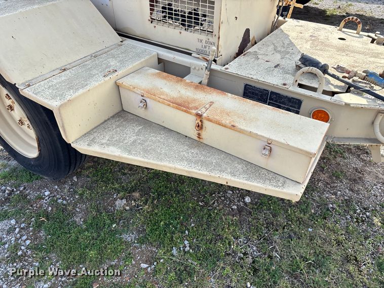 image for item EN5998 U.S Department of Defense MEP-804A generator