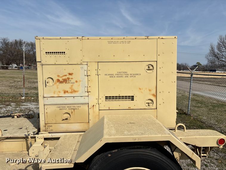 image for item EN5998 U.S Department of Defense MEP-804A generator