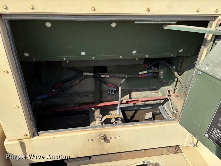 image for item EN5998 U.S Department of Defense MEP-804A generator