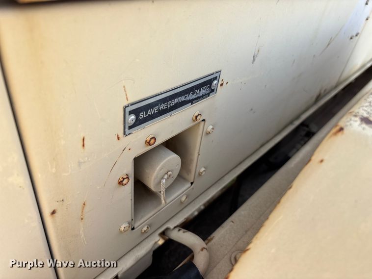 image for item EN5998 U.S Department of Defense MEP-804A generator