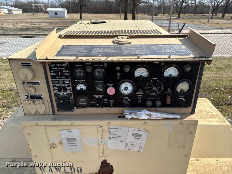 image for item EN5998 U.S Department of Defense MEP-804A generator