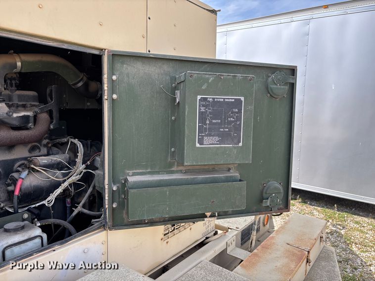 image for item EN5998 U.S Department of Defense MEP-804A generator