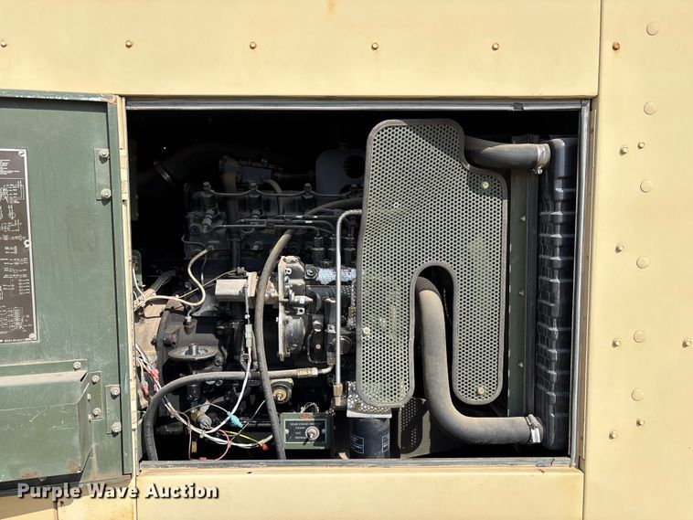 image for item EN5998 U.S Department of Defense MEP-804A generator