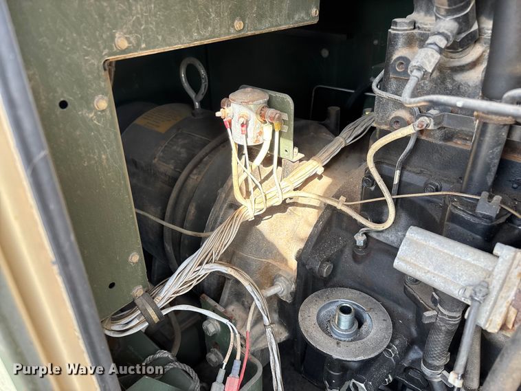 image for item EN5998 U.S Department of Defense MEP-804A generator