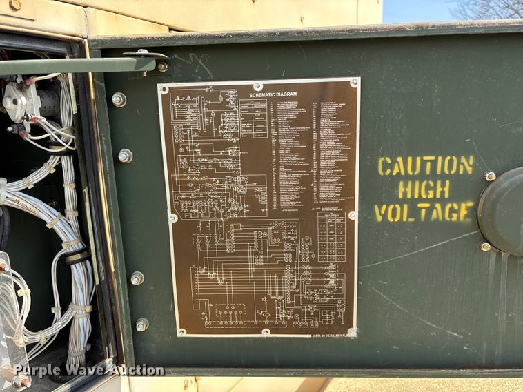 image for item EN5998 U.S Department of Defense MEP-804A generator