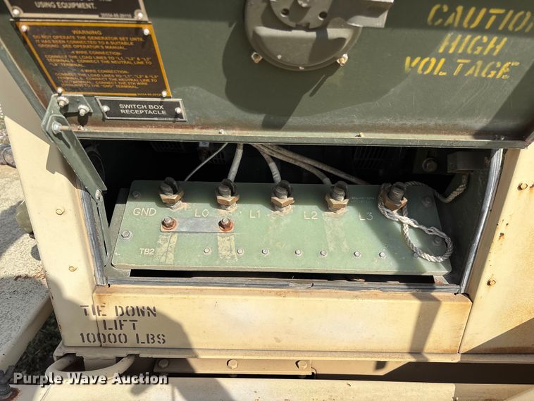 image for item EN5998 U.S Department of Defense MEP-804A generator