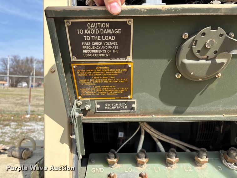 image for item EN5998 U.S Department of Defense MEP-804A generator