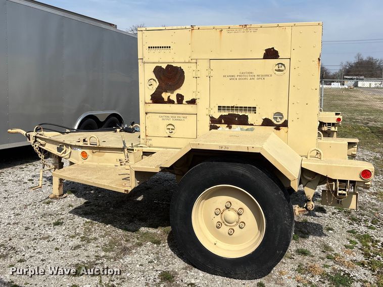 image for item EN5999 U.S Department of Defense MEP-804A  generator