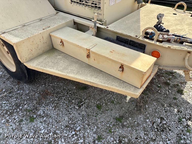 image for item EN5999 U.S Department of Defense MEP-804A  generator