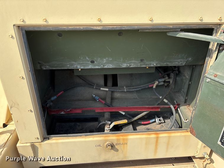 image for item EN5999 U.S Department of Defense MEP-804A  generator