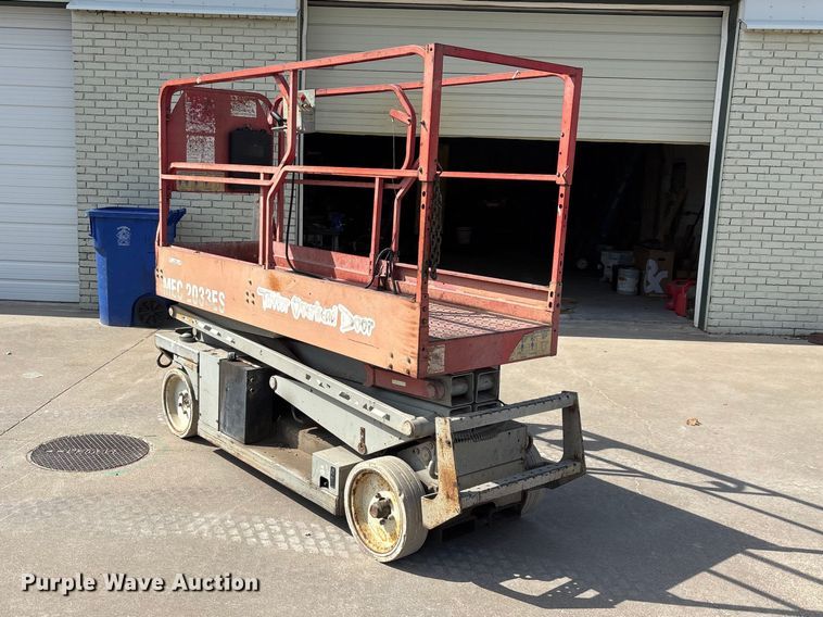 image for item EO4005 MEC 2033ES scissor lift