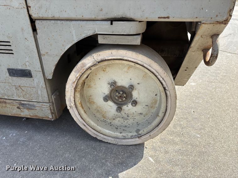 image for item EO4005 MEC 2033ES scissor lift