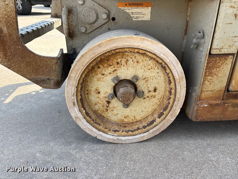 image for item EO4005 MEC 2033ES scissor lift