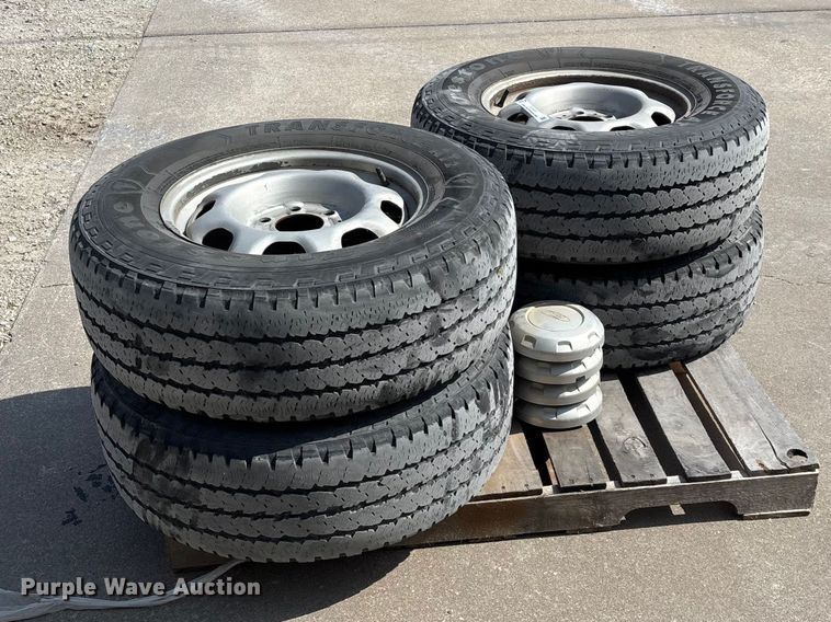 image for item EO4007 (4) wheels and tires