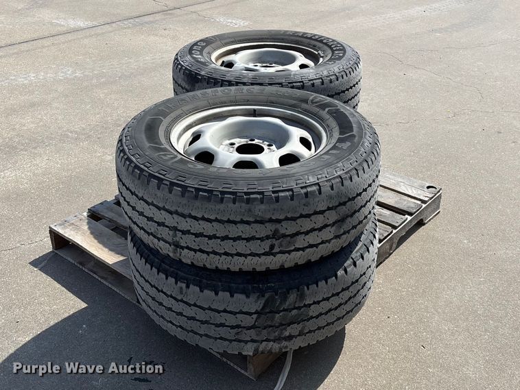 image for item EO4007 (4) wheels and tires