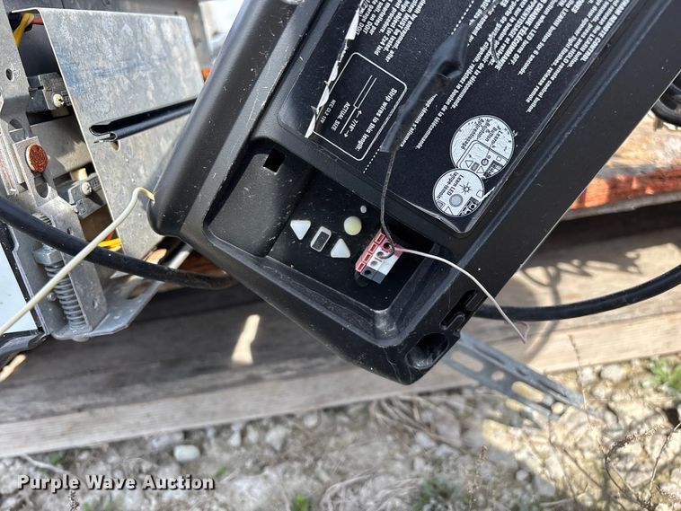 image for item EO4009 Garage door parts 