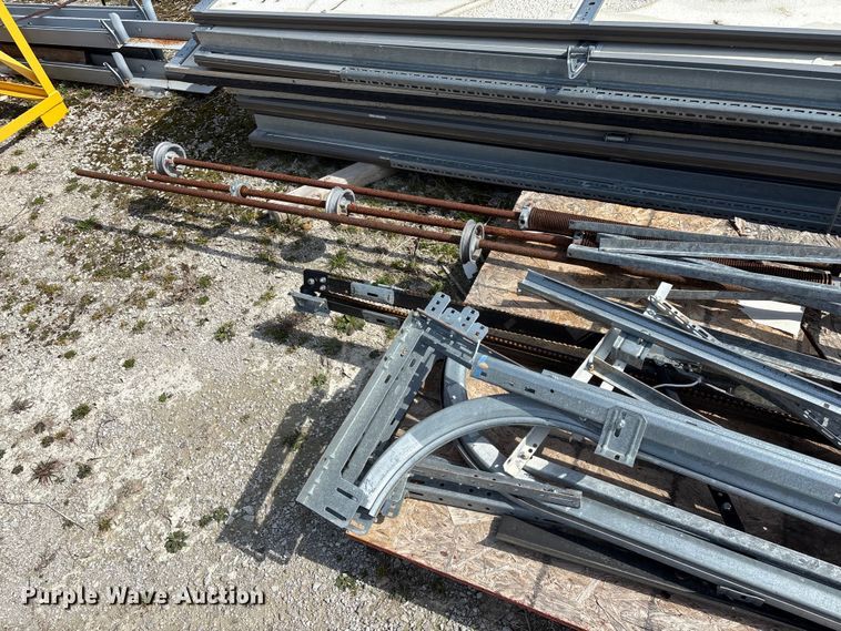 image for item EO4009 Garage door parts 