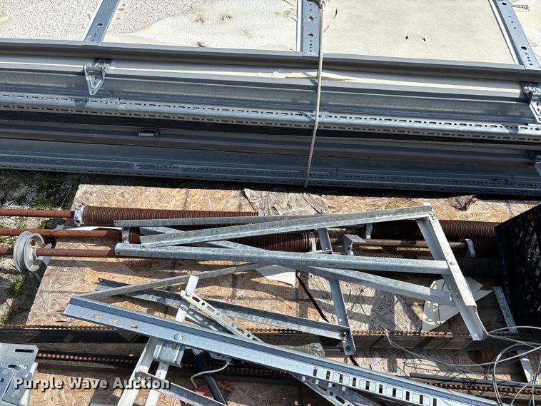 image for item EO4009 Garage door parts 