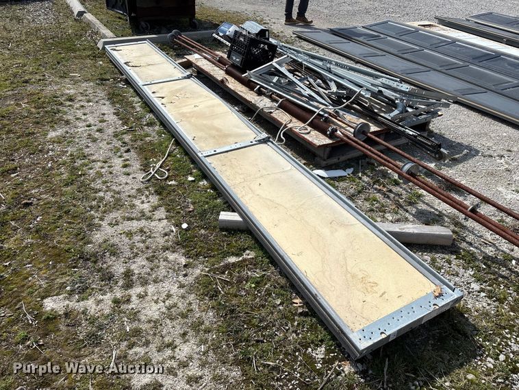 image for item EO4009 Garage door parts 