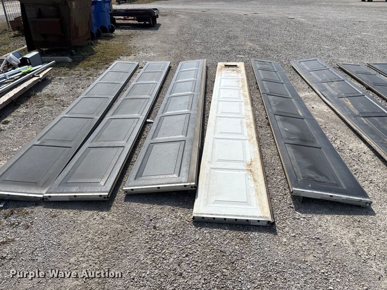 image for item EO4009 Garage door parts 